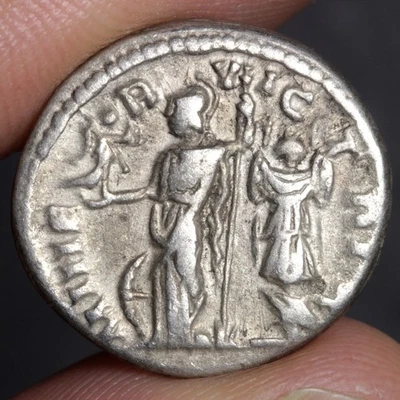 Moneda de Plata Antigua Roma Pesada Caracalla Denarius 198AD 4g MINER VICTRIX Laod Foto 1 de 4
