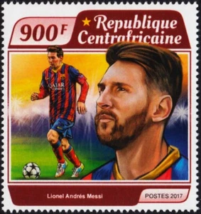 LIONEL MESSI Barcelona Footballer/Football MNH Stamp #12 (2017 Central Africa) - Picture 1 of 1