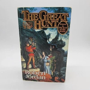 The Great Hunt (The Wheel of Time, Book 2) - Mass Market Paperback  - Picture 1 of 5