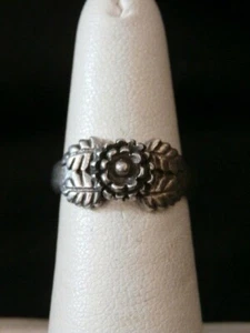 Anillo vintage de plata de ley con flores del suroeste. Talla 5.25 ¡Haz oferta! #780 - Imagen 1 de 6