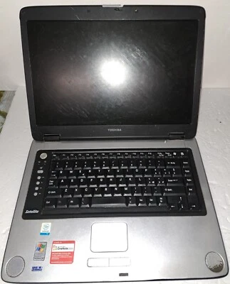 PC portatile Toshiba Satellite M40X-166 per Ricambi - Immagine 1 di 4