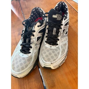 New Balance Running Shoes Run Disney 2015 Cushioned Athletic White Size 11.5 - Picture 1 of 9