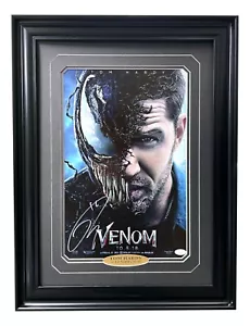 Poster film autentico firmato Tom Hardy ""Venom"" 11x17 incorniciato autografo JSA COA - Foto 1 di 6
