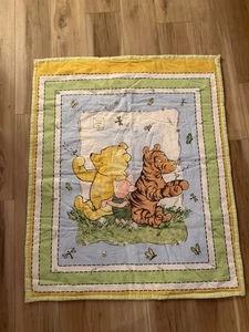 Vintage Disney Classic Winnie The Pooh Crib Comforter Quilt Blanket 43x35 - Picture 1 of 13
