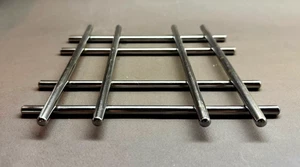 Unbranded Square Contemporary Chrome Plated 7.75" Square Trivet - Picture 1 of 5