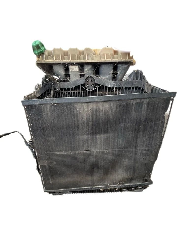 Radiatore Acqua MAN TGA 460 - Immagine 1 di 2