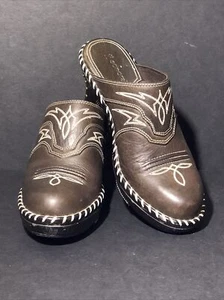 SONORA Women's Brown Suede Embroidered Western Slip On Heel Clogs Size 6 M - Picture 1 of 11