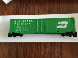 HO, Tyco Burlington Northern 50' Plug Door Box Car. Great Condition. - Picture 1 of 5