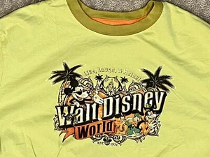 Herren Walt Disney World Authentic Charakter Shirt Baumwolle Größe Large limettengrün - Bild 1 von 6