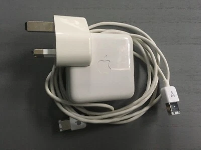 Apple iPod Classic 1st/2nd  Generation Charging Set ref.353 - Image 1 of 4