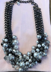 Black and White Gunmetal Beaded Statement Necklace 18" - Picture 1 of 2