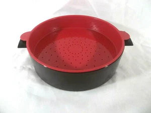 Tupperware Round Black Microsteamer with Red Colander #3066 #3067 - NO COVER - Picture 1 of 12