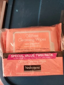 Neutrogena Pink Grapefruit Oil-Free Cleansing Wipes Acne Prone Skin Twin Pack - Picture 1 of 1