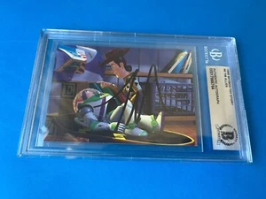 Tim Allen Buzz Lightyear 1995 Skybox Toy Story signiert Auto Beckett BAS - Bild 1 von 2
