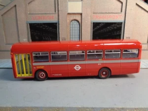 BRITBUS AS1-02 London Transport AEC Swift porta singola SM5 Rte 132 Bexley Eltham - Foto 1 di 7
