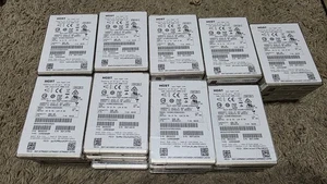 Hitachi HGST HUSMR1650ASS201 500GB 2.5" SFF SAS 12Gb/s Solid State Drive 0B32233 - Picture 1 of 3