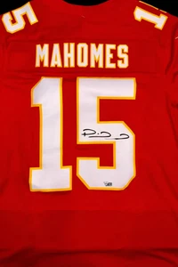 Patrick Mahomes Signed Red Nike Chiefs Jersey - Fanatics COA - Picture 1 of 6
