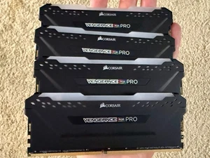 CORSAIR Vengeance RGB Pro 32GB (2 x 16GB) DDR4 3600 WITH TWO CORSAIR PRO LIGHTS - Picture 1 of 3