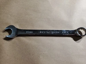Llave Combinada Napa Professional NDRM58 18mm 12 Puntos Hecha en EE. UU. - Imagen 1 de 4