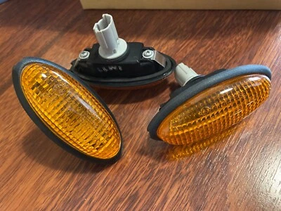 new Original Ssangyong Korando KJ Blinker L Links & R Right   Orange R=L - Bild 1 von 2