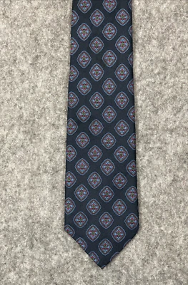 Corbata de seda azul geométrica cosida a mano Burberrys of London en EE. UU. Foto 1 de 4