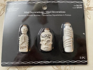 ASHLAND HALLOWEEN MINIATURES SKELETON POTION BOTTLES ~ SET OF 3 POISON - Picture 1 of 3