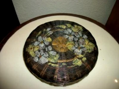 Antigua cesta de costura de ratán HP floral Cottagecore Sally Patchin de la década de 1920 Foto 1 de 4