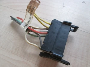 Peterbilt Electric Connector w/ Wiring for Cooling Fan Override Switch #M260VB - Picture 1 of 8