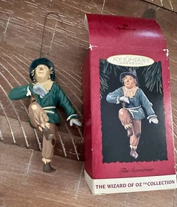 The Scarecrow Hallmark Keepsake 1994 Wizard Of Oz Collection Christmas Ornament - Picture 1 of 6