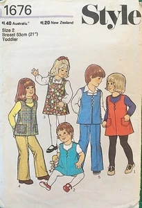 SIMPLICITY 1676 1970’s Children’s Pants & Pinafore Sewing Pattern - Size 2. - Picture 1 of 2