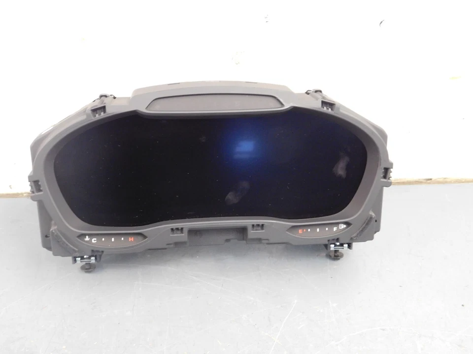 Audi RS3 2018 8V Quattro Gauge Cluster #5747 P11 Foto 1 de 3