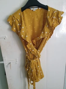 Boden Stretch Wrap Style top Size 14 Polka Dot Yellow and white Dots - Picture 1 of 4