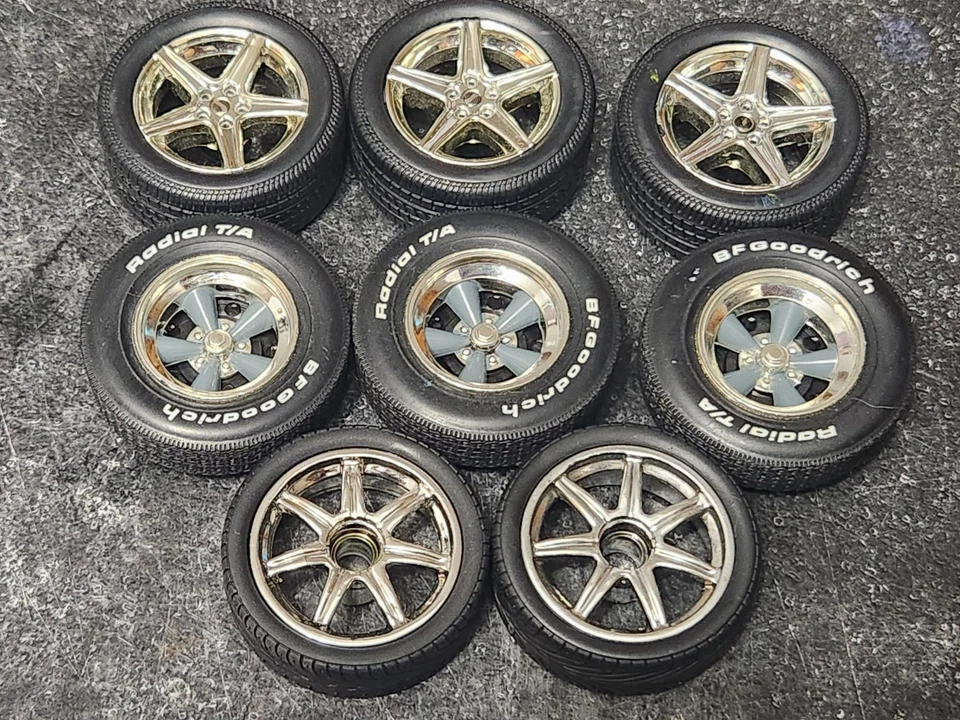 1/18 ERTL Wheels&Tires MIXED LOT-PARTS - Image 1 of 4