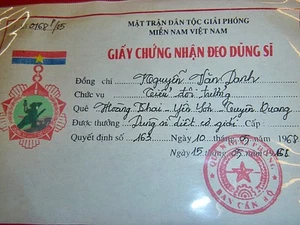 Tet Offensive 1968 - Heroes Who Destroy Tanks - VC Citation - Vietnam War - 043 - Picture 1 of 4