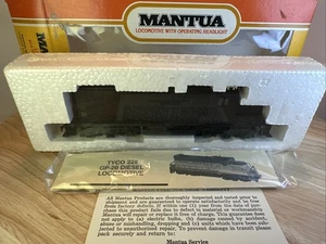 NIB MANTUA HO SCALE UNDECORATED GP-20 DIESEL LOCOMOTIVE W/OPERATING HEADLIGHT - Picture 1 of 16