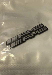 Insignia 3D AMG Plateada Logo Pequeña Calcomanía Emblema Vehículo Mini AMG - Imagen 1 de 5