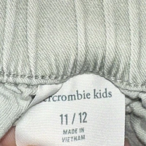 Abercrombie  & Fitch Shorts Light Green, Girl’s Size 11/12 - Picture 1 of 3