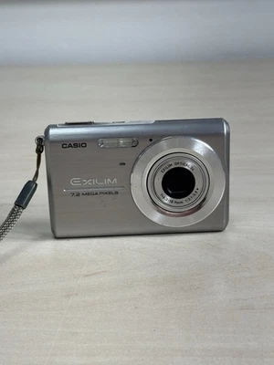Casio  Exilim EX-Z75 7.2MP Digital Camera Silver. No Battery or charger UNTESTED - Image 1 of 4
