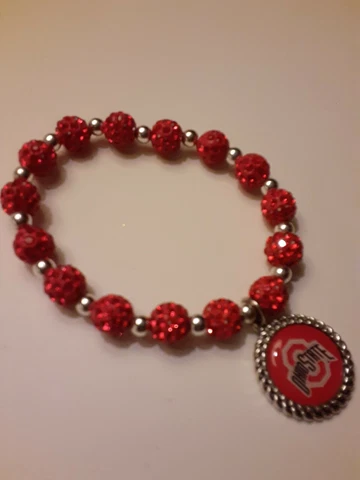 ~Ohio State Buckeyes Bracelet And Red Running Shorts ~ L Stretch Perfect Gift Cover
