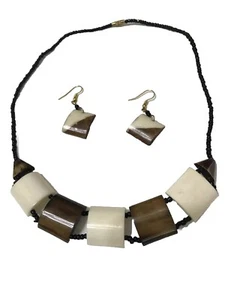 Vintage Afrikanisches Motiv Quadrat Perlen Weiß Braun Halskette Ohrring Set - Bild 1 von 5