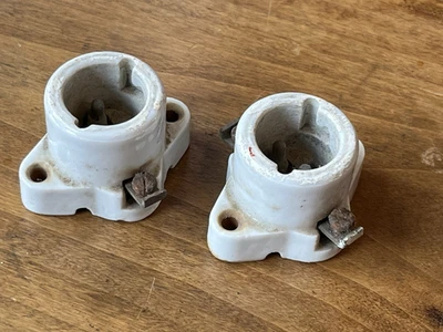 ⭐️ 2 ANCIENNE DOUILLE PORCELAINE  pour LAMPE DE COUR COL DE CYGNE DECO USINE - Photo 1/4