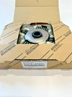 Toyota Genuine 31270-47031 Damper Assy,Transmission Input for Prius 2004-2009 - Image 1 of 4
