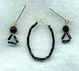 BLACK LONG BUGLE BEAD HANDMADE FASHION DOLL JEWELRY SET - Picture 1 of 1