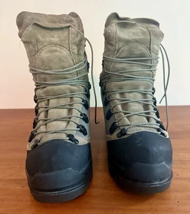 Bates E03600C Hiking Boots Vibram Soles Green Military Style Men's Size 8 R - Picture 1 of 9