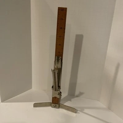 Vintage 1950’s Pin-It Skirt Hem Marker Adjustable to 20" Good Condition - Image 1 of 4