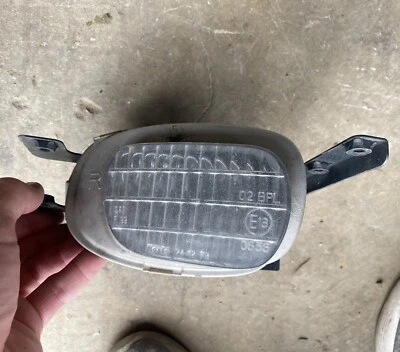 02-10 Lexus SC430 Z40 Front Right Passenger Side Fog Light Foglight Lamp Oem - Image 1 of 3