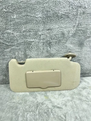 Parasol lado derecho pasajero Saturn Vue 2002-2007 tela beige fabricante de equipos originales Foto 1 de 4