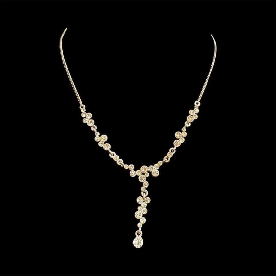 Collar Claire’s Plata Gota en Y con Estrás Transparente Cluster Foto 1 de 4