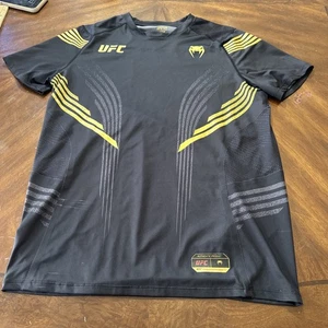 UFC Venum Trikot schwarz und gold Größe M  - Bild 1 von 6