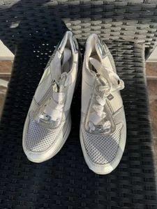 Tom Tailor Sneaker Gr. 37 Memory Effekt - Bild 1 von 4